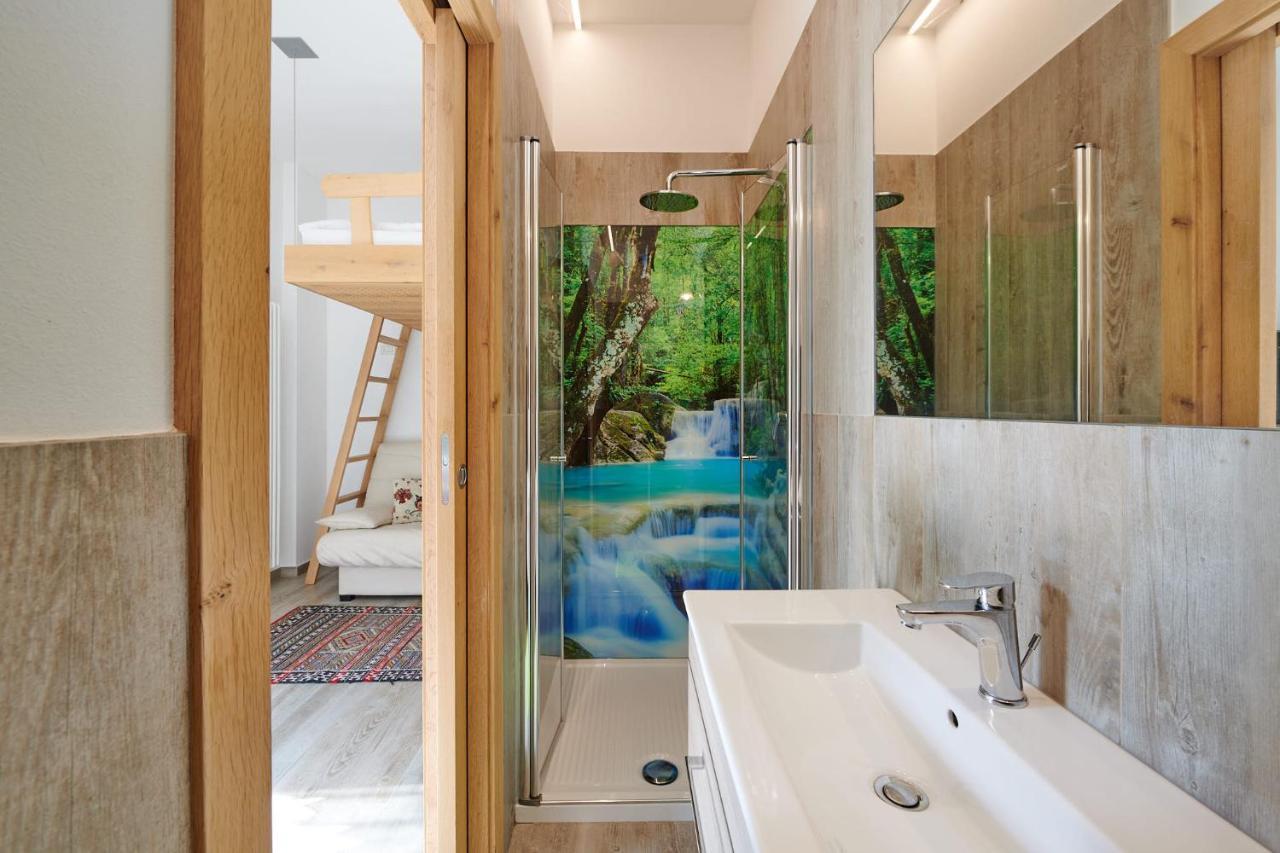 Front Lake Studio With Loft Bed And Pool บาร์โดลิโน ภายนอก รูปภาพ